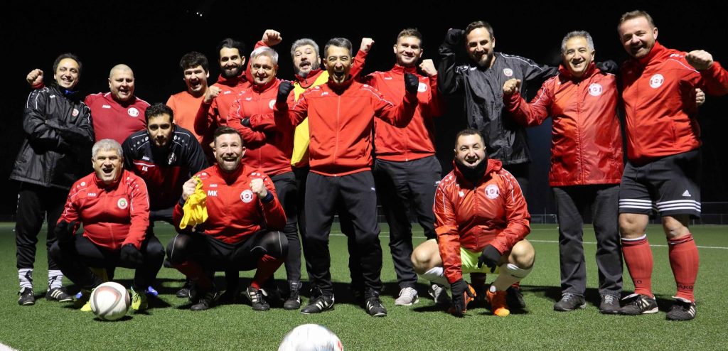 Alte Herren des SV 07 Raunheim beim Fu&szlig;ball
