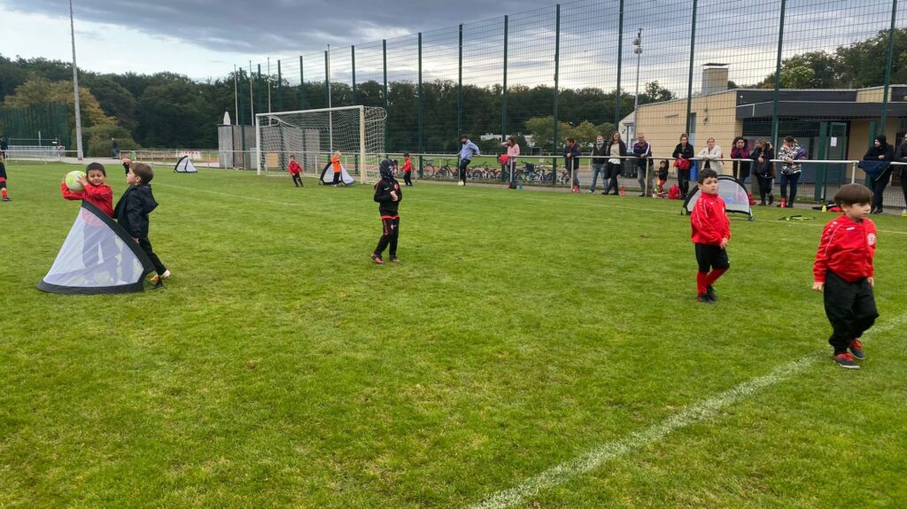 Jugendtraining des SV 07 Raunheim mit Minitoren im Sportpark